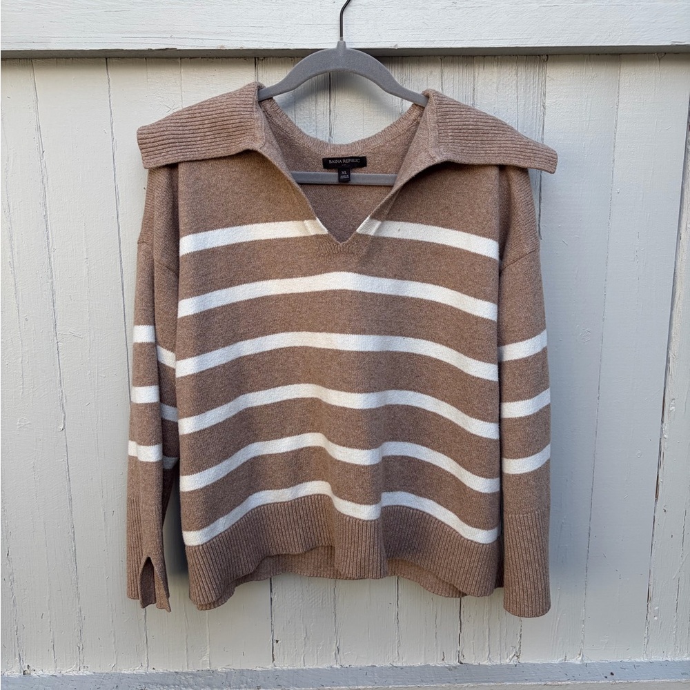 Banana Republic Tan and Cream Striped Wool Blend V-Neck Sweater